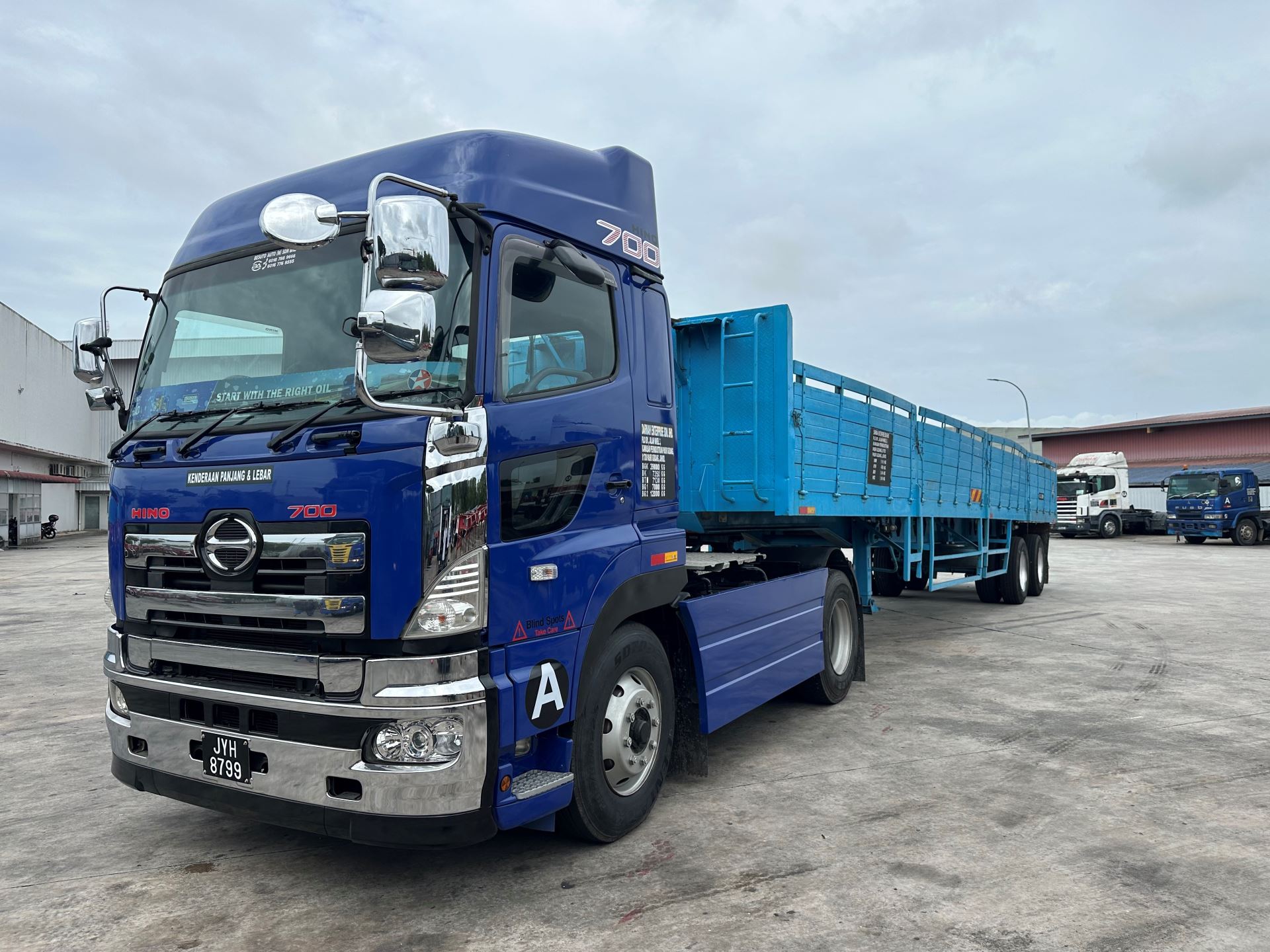 Cargo Trucking